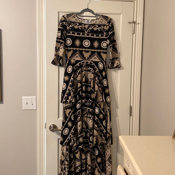 NWT stunning Dainty Jewell’s dress - Picture 1 of 2